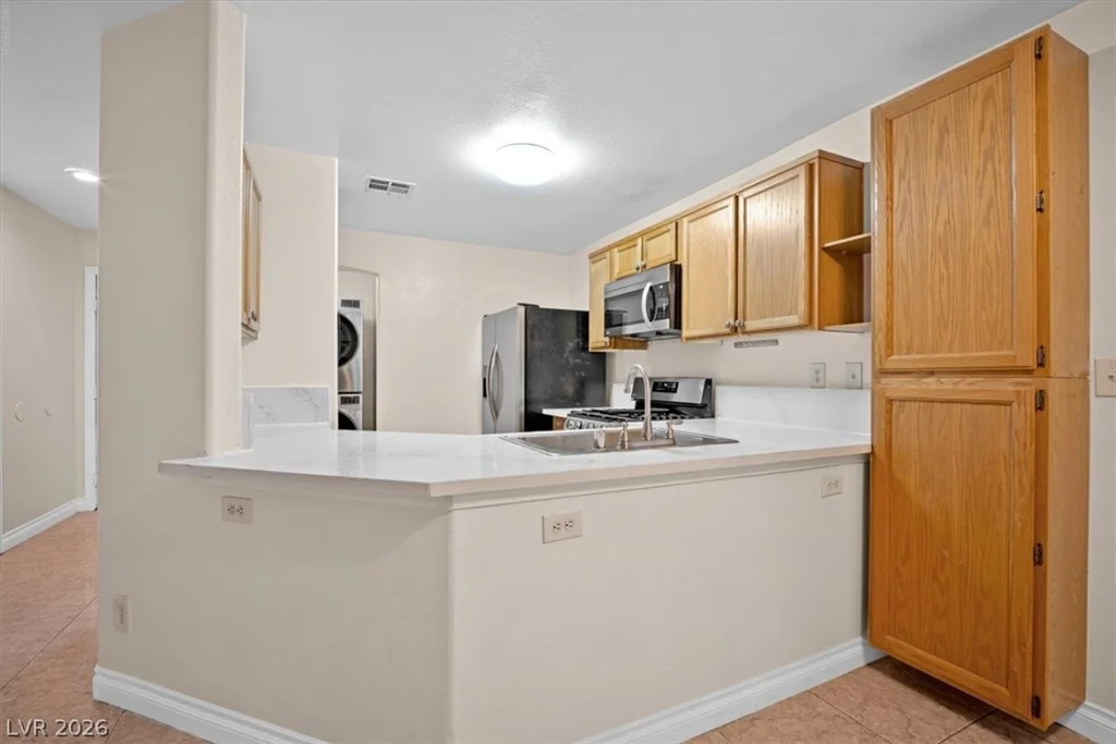 9958 Fragile Fields, Las Vegas, NV 89183
