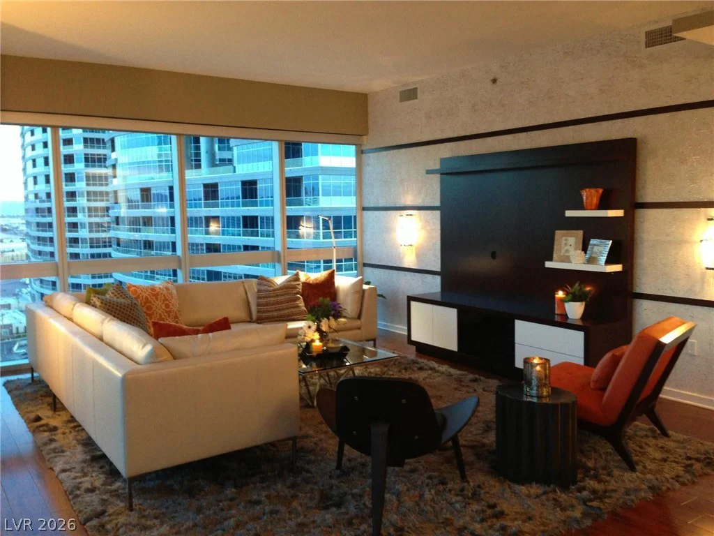 4471 Dean Martin, Las Vegas, NV 89103