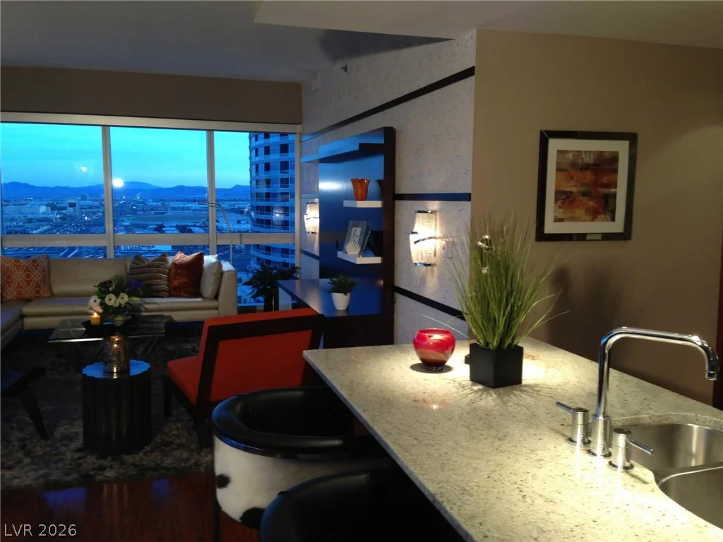 4471 Dean Martin, Las Vegas, NV 89103
