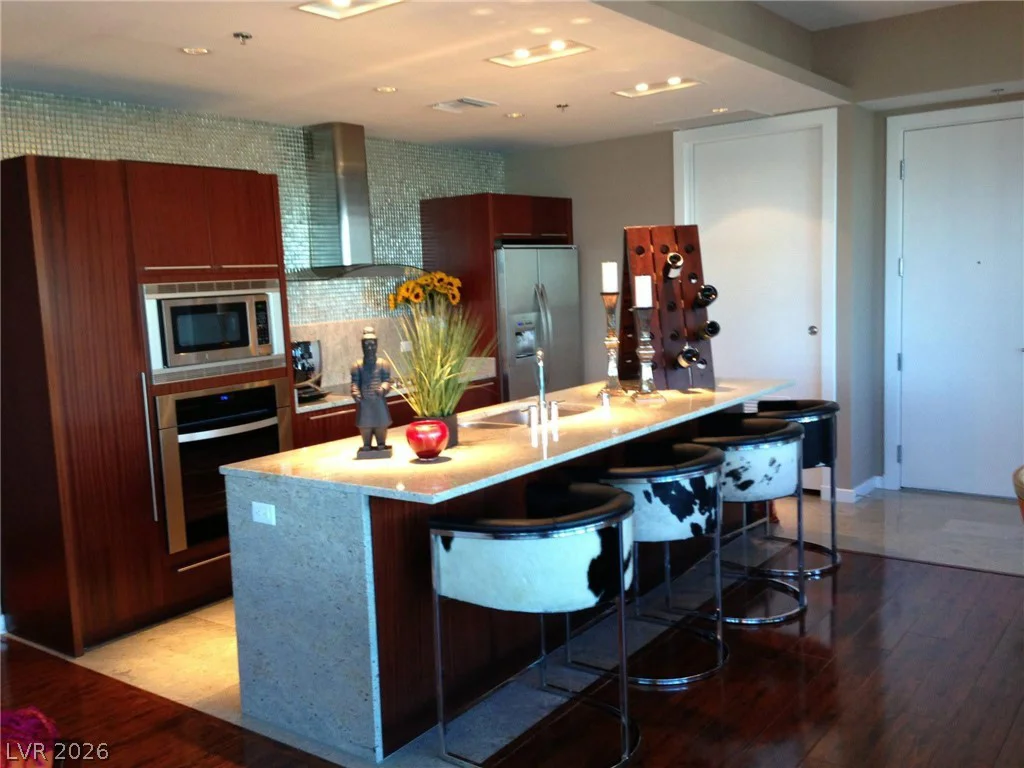 4471 Dean Martin, Las Vegas, NV 89103