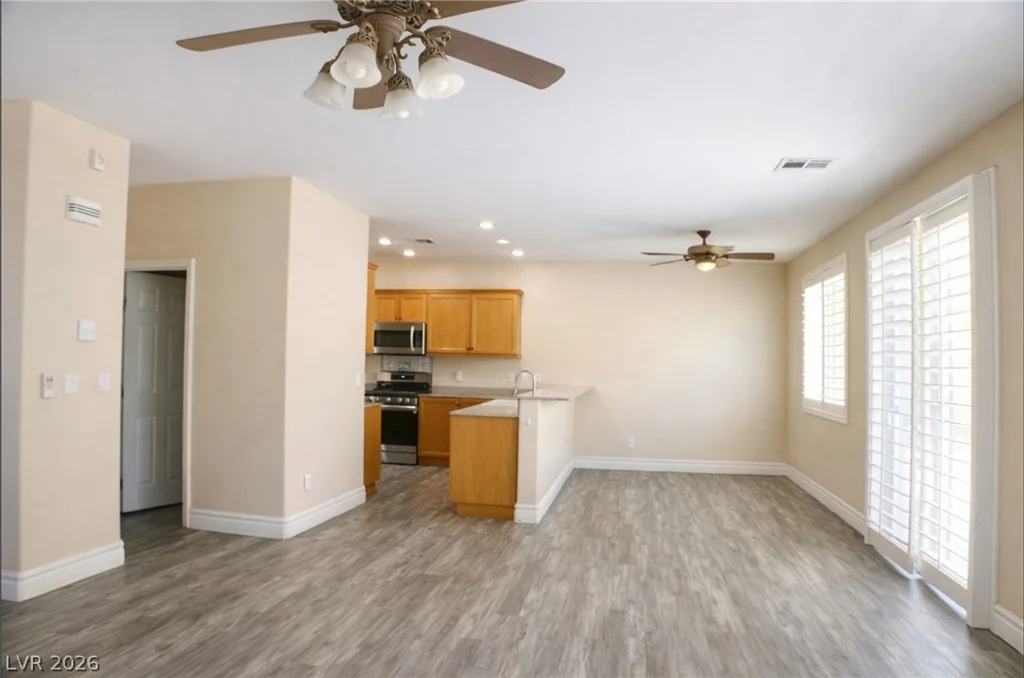 9680 Waukegan, Las Vegas, NV 89148