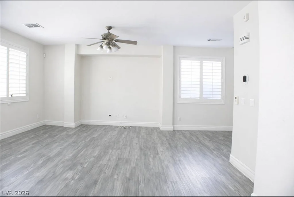 9680 Waukegan, Las Vegas, NV 89148