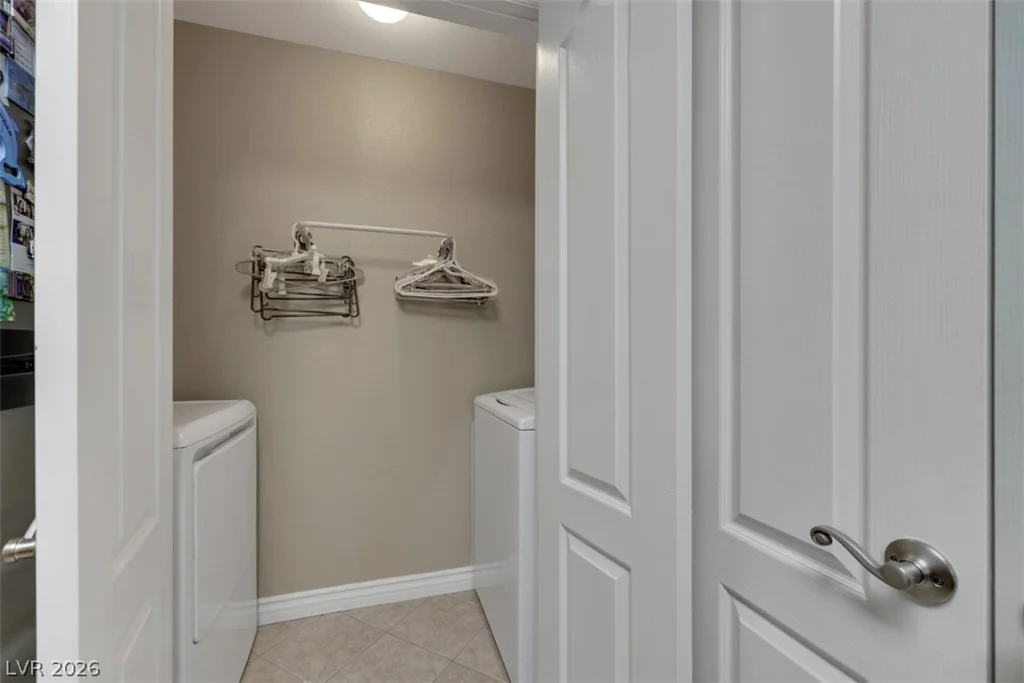 8101 Flamingo, Las Vegas, NV 89147