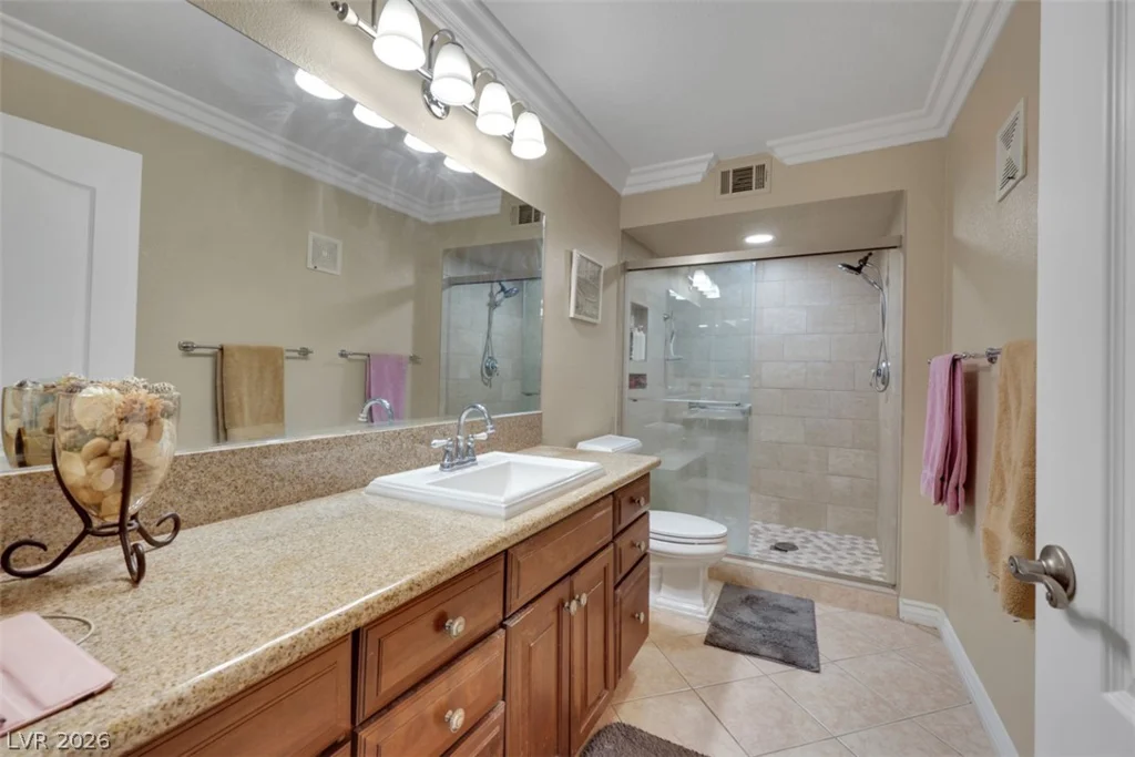 8101 Flamingo, Las Vegas, NV 89147