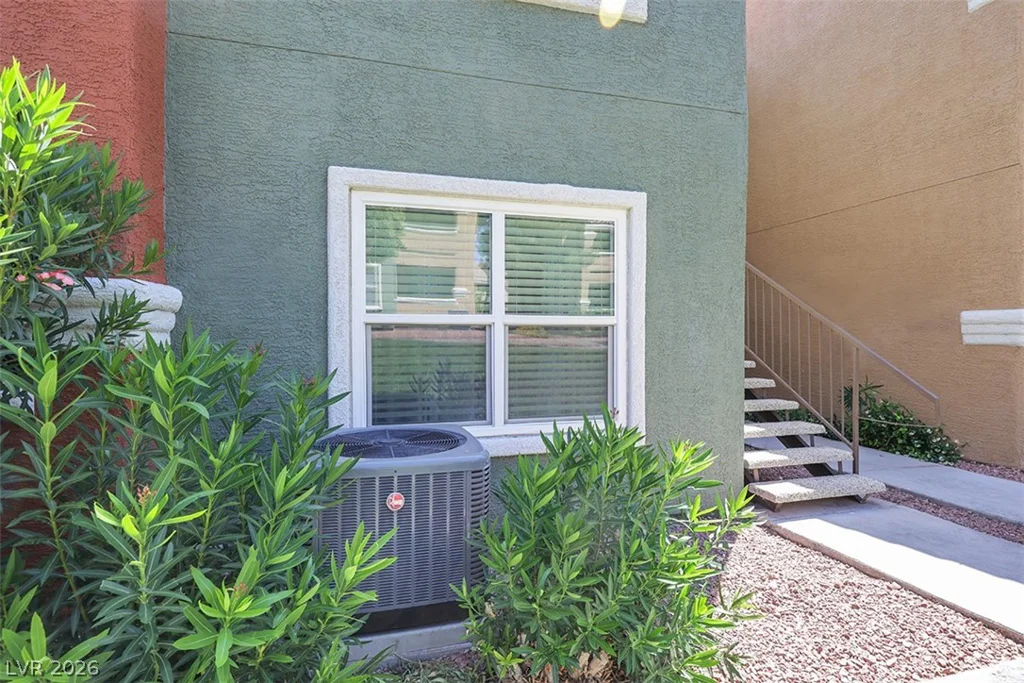 8101 Flamingo, Las Vegas, NV 89147