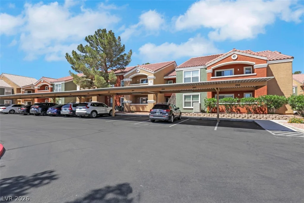 8101 Flamingo, Las Vegas, NV 89147