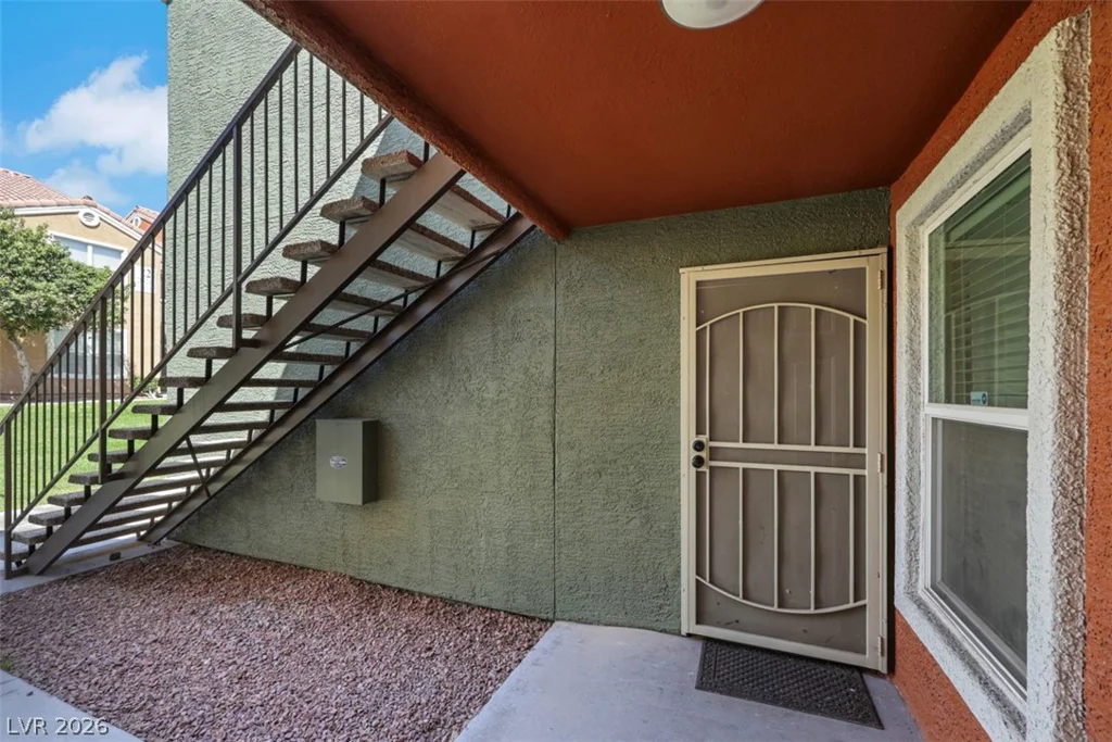 8101 Flamingo, Las Vegas, NV 89147