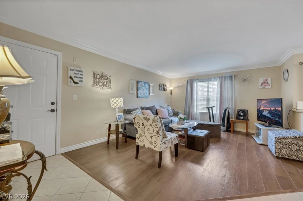 8101 Flamingo, Las Vegas, NV 89147