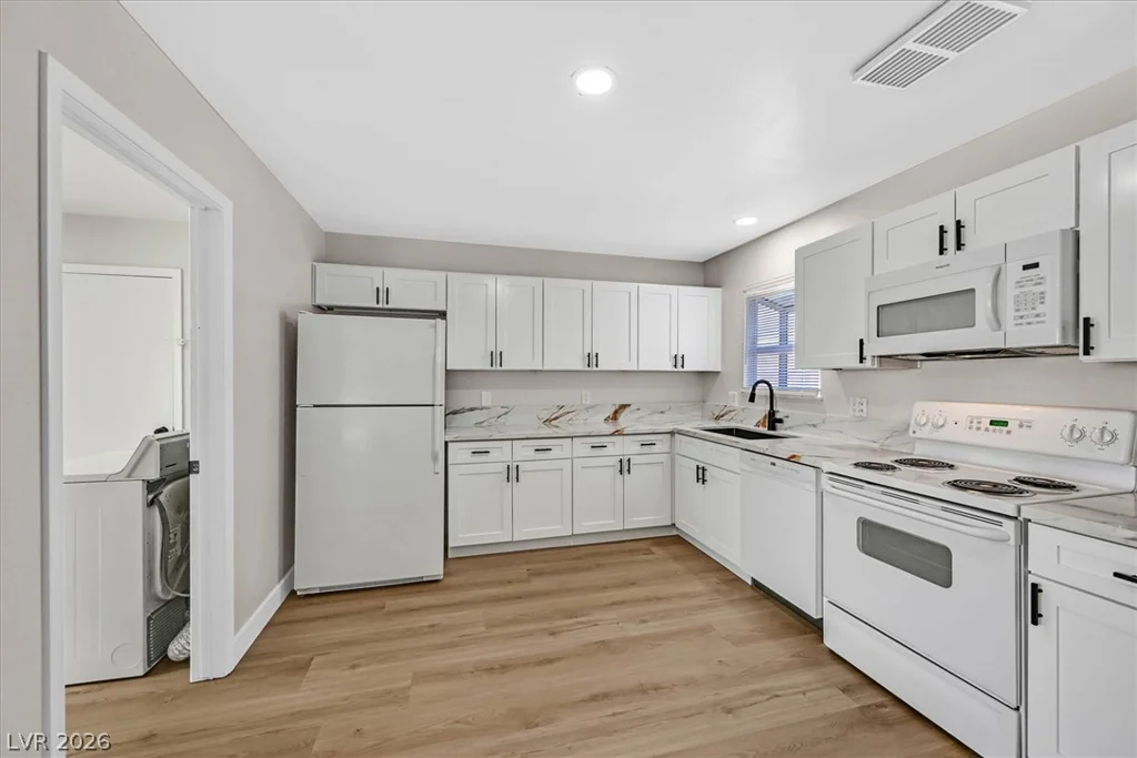 6225 McAllister, Las Vegas, NV 89107