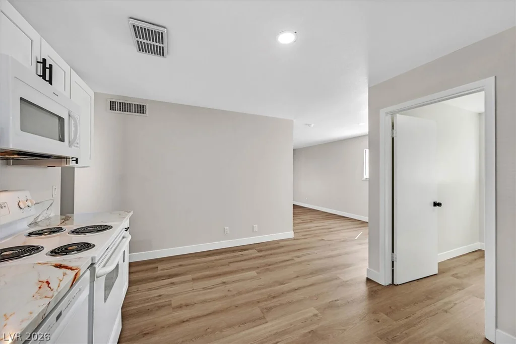 6225 McAllister, Las Vegas, NV 89107