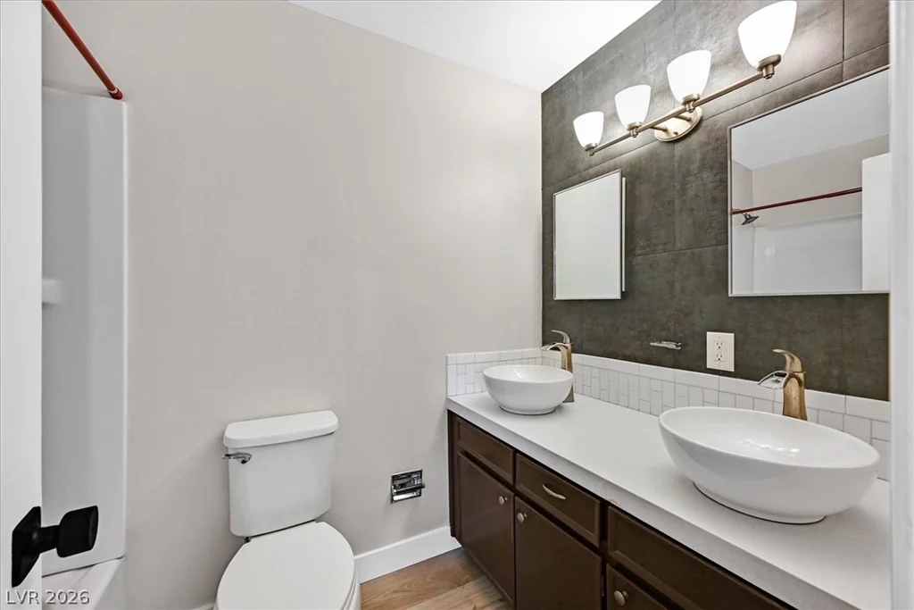 6225 McAllister, Las Vegas, NV 89107