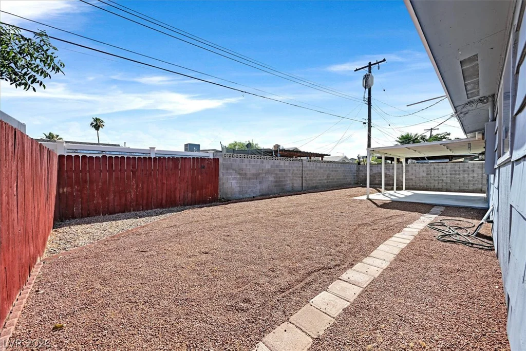 6225 McAllister, Las Vegas, NV 89107
