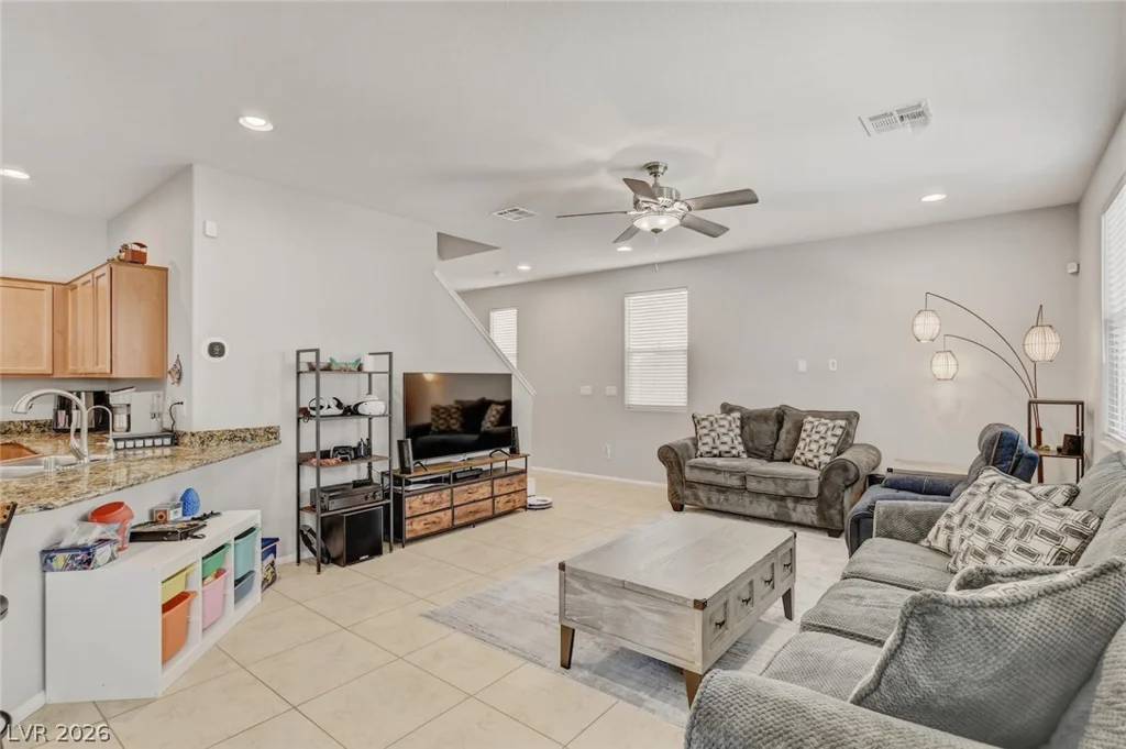 10628 Strand City, Las Vegas, NV 89166