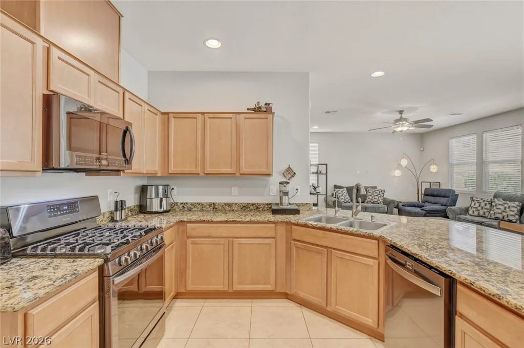 10628 Strand City, Las Vegas, NV 89166