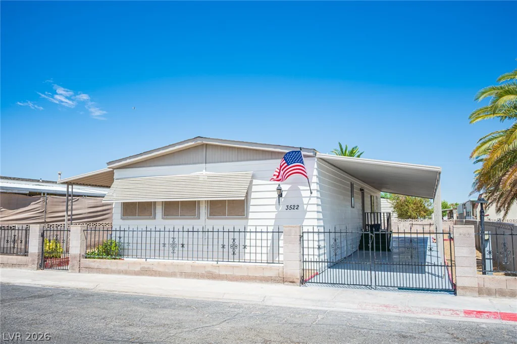 3522 Isle Royale, Las Vegas, NV 89122