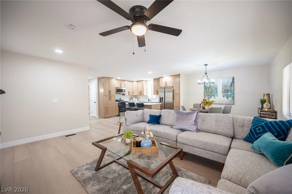 3522 Isle Royale, Las Vegas, NV 89122