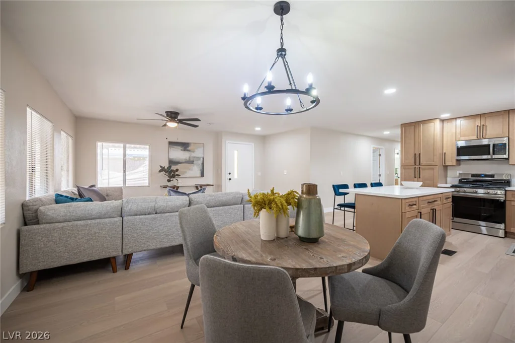 3522 Isle Royale, Las Vegas, NV 89122