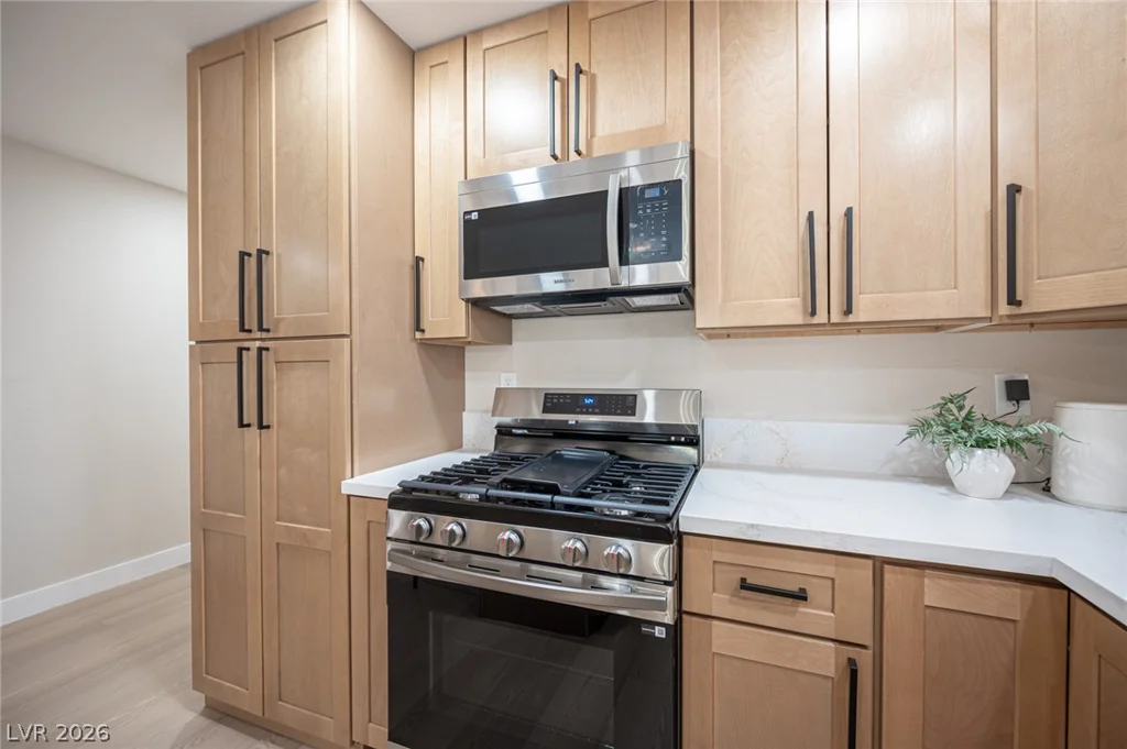 3522 Isle Royale, Las Vegas, NV 89122
