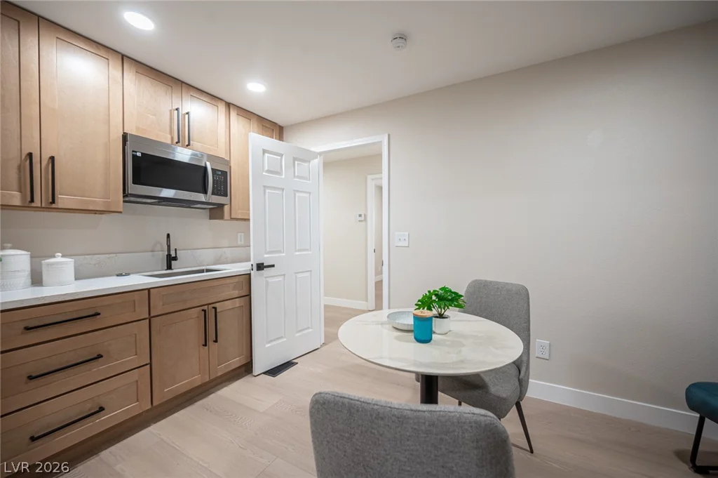 3522 Isle Royale, Las Vegas, NV 89122