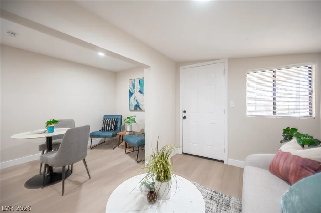 3522 Isle Royale, Las Vegas, NV 89122