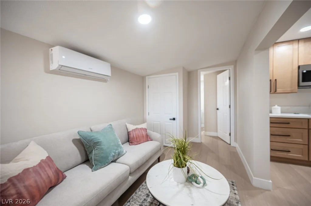 3522 Isle Royale, Las Vegas, NV 89122