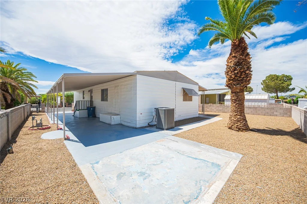 3522 Isle Royale, Las Vegas, NV 89122