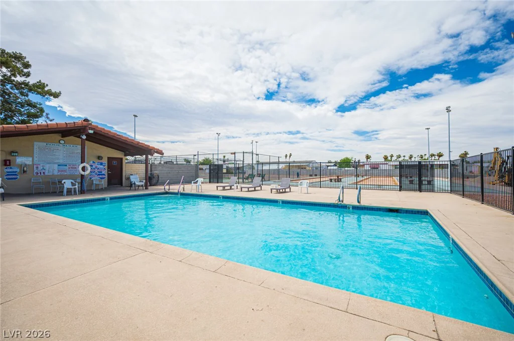 3522 Isle Royale, Las Vegas, NV 89122