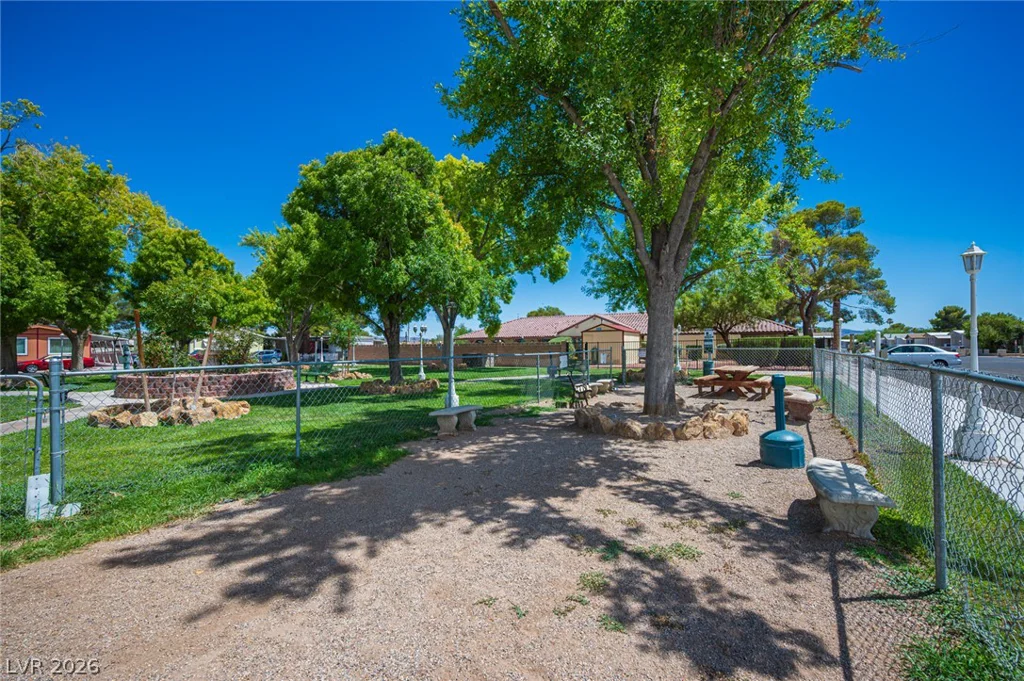 3522 Isle Royale, Las Vegas, NV 89122