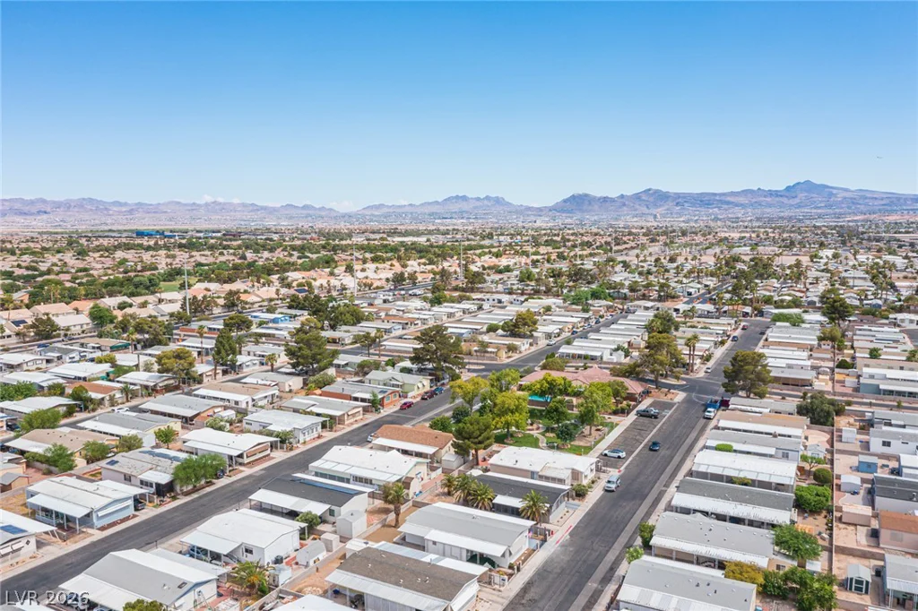 3522 Isle Royale, Las Vegas, NV 89122