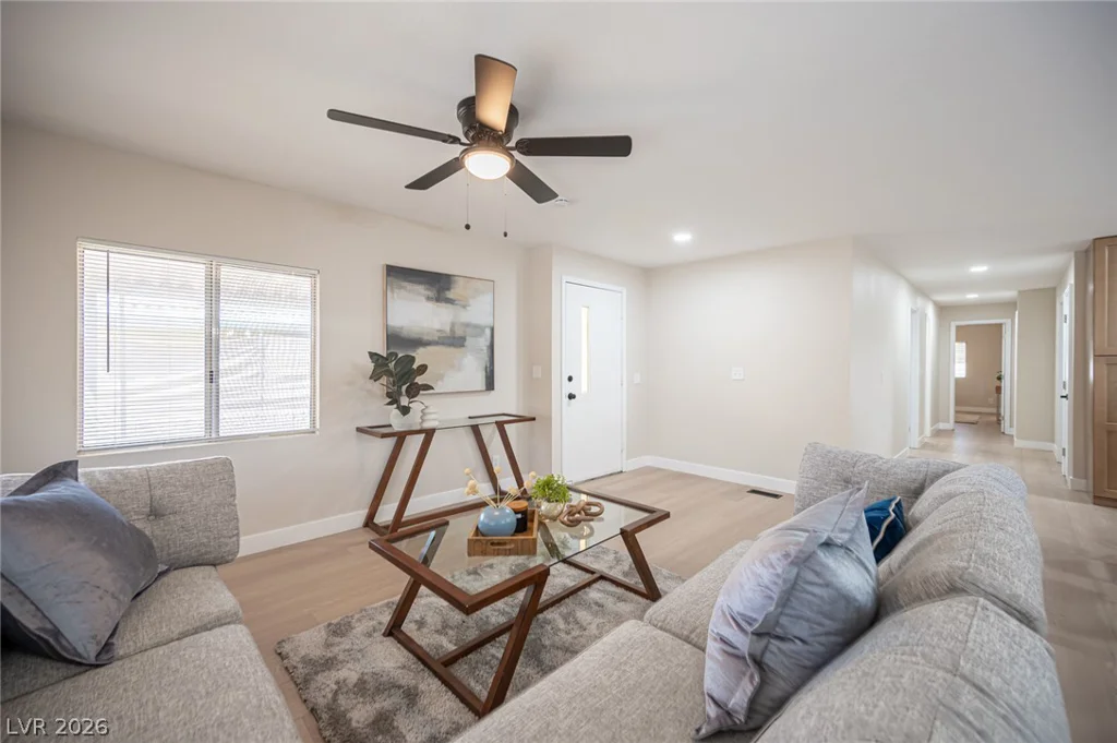 3522 Isle Royale, Las Vegas, NV 89122