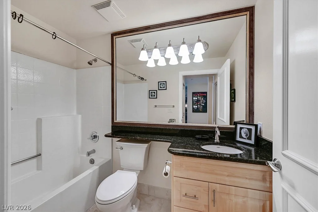 220 Flamingo, Las Vegas, NV 89169