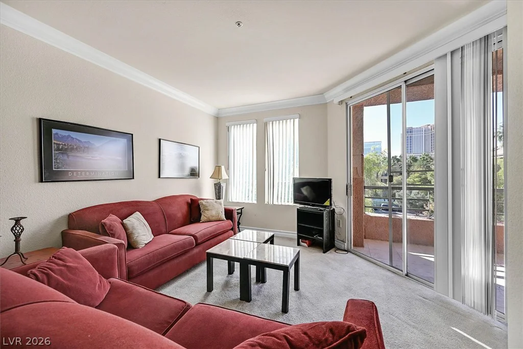 220 Flamingo, Las Vegas, NV 89169