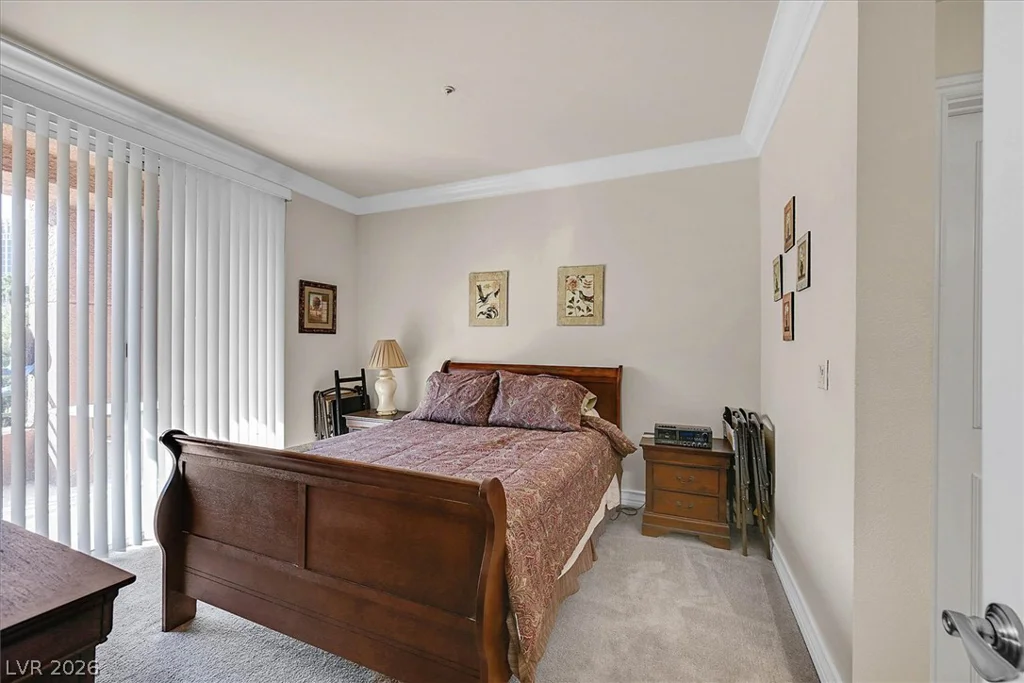220 Flamingo, Las Vegas, NV 89169