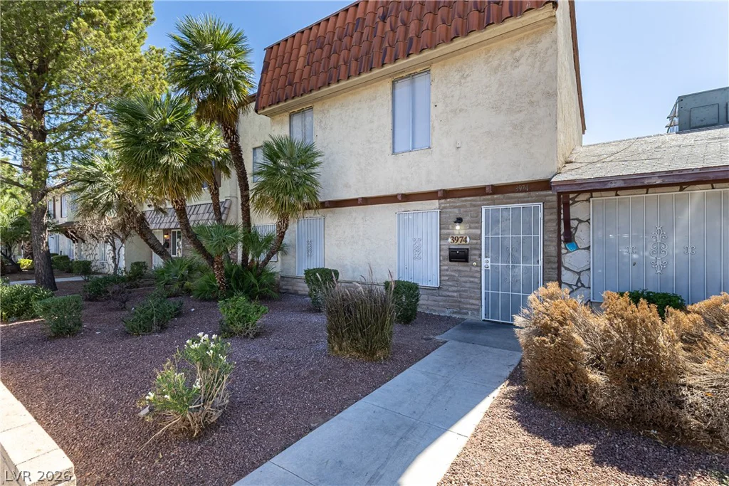 3974 Palos Verdes, Las Vegas, NV 89119