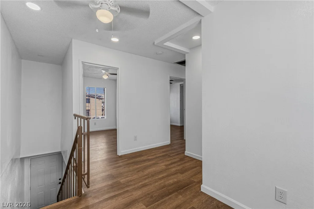 3974 Palos Verdes, Las Vegas, NV 89119