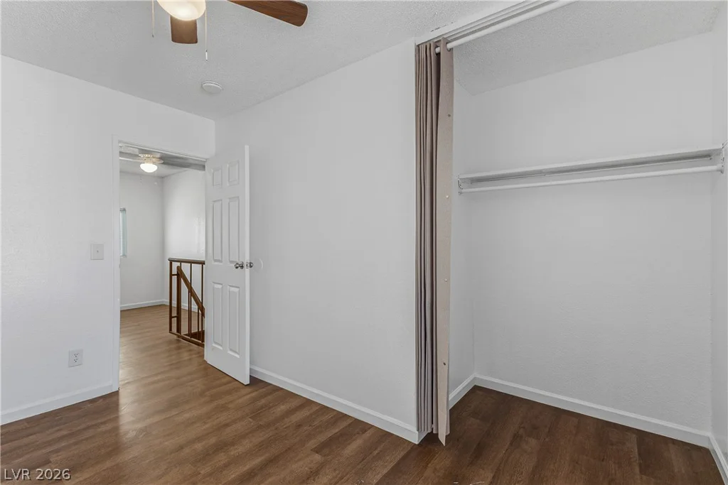 3974 Palos Verdes, Las Vegas, NV 89119