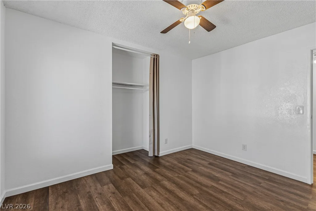 3974 Palos Verdes, Las Vegas, NV 89119