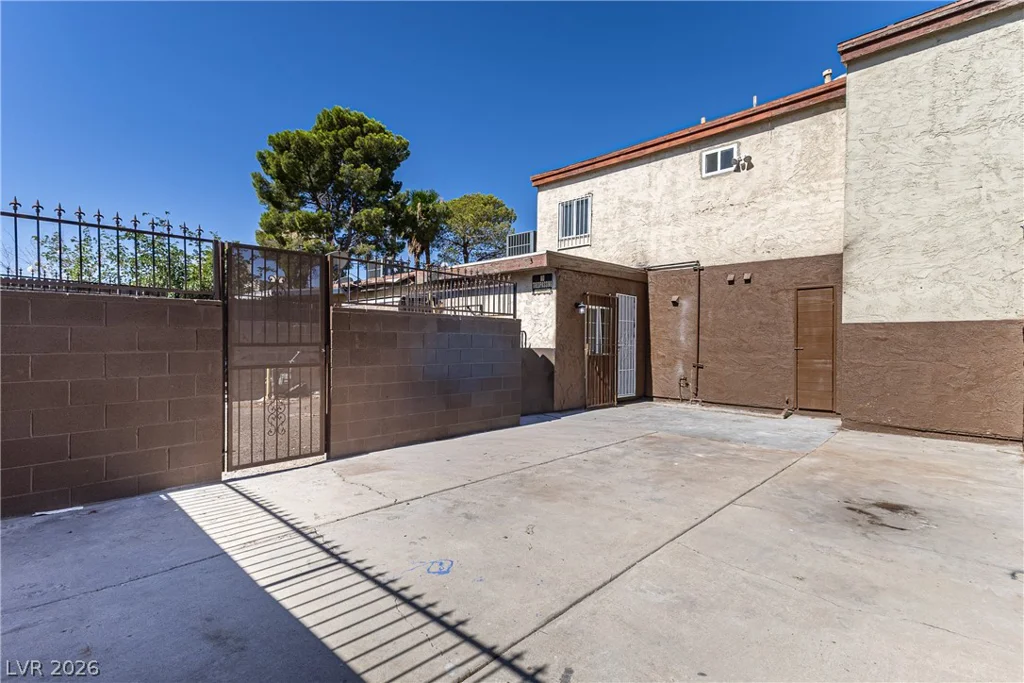 3974 Palos Verdes, Las Vegas, NV 89119