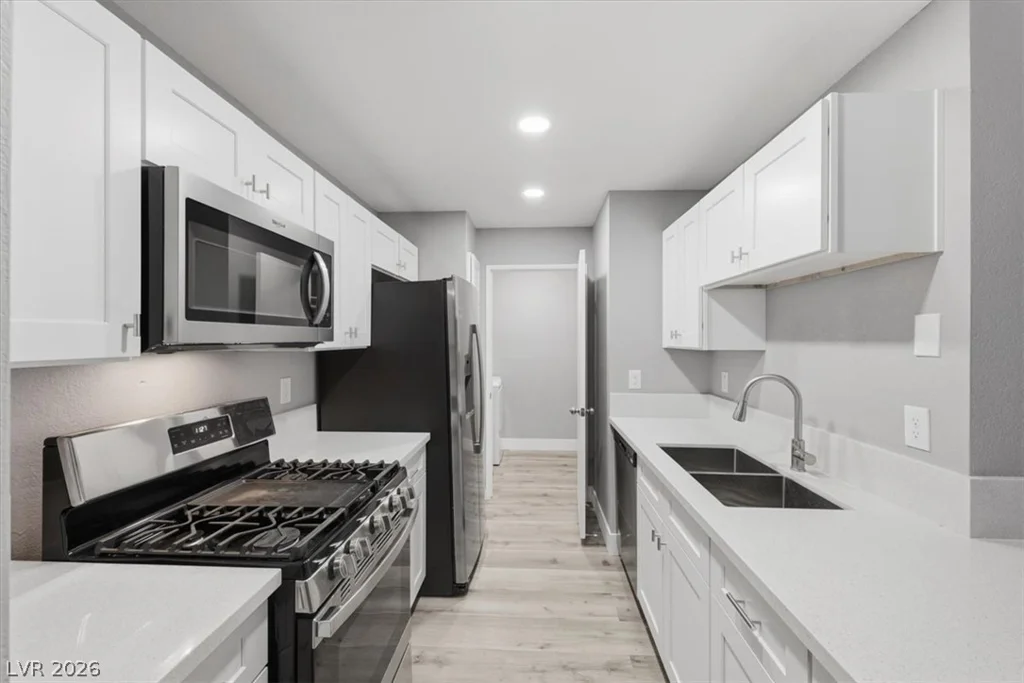 2200 Fort Apache, Las Vegas, NV 89117