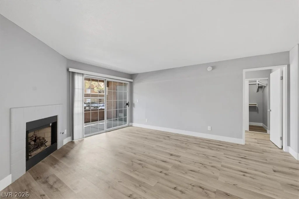 2200 Fort Apache, Las Vegas, NV 89117