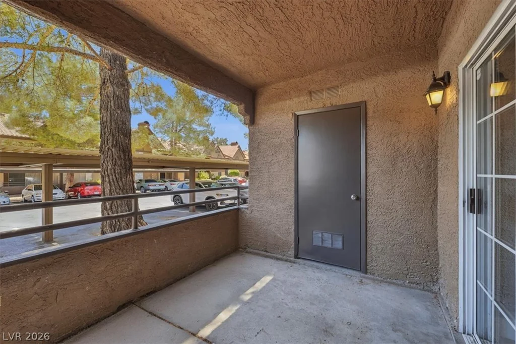 2200 Fort Apache, Las Vegas, NV 89117