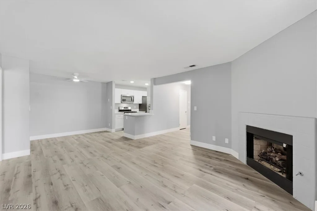 2200 Fort Apache, Las Vegas, NV 89117