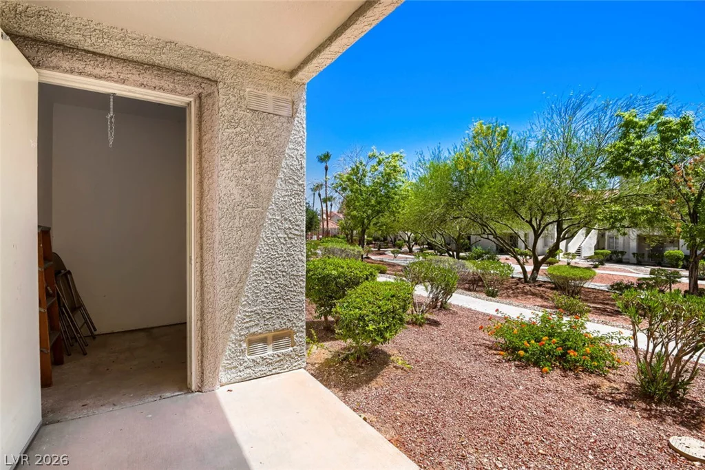 7900 Ryandale, Las Vegas, NV 89145
