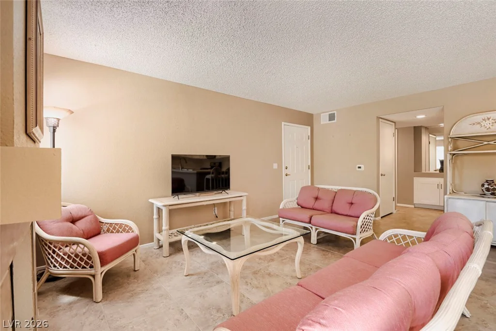 7900 Ryandale, Las Vegas, NV 89145