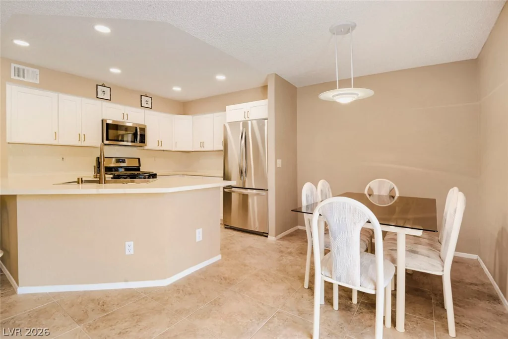 7900 Ryandale, Las Vegas, NV 89145