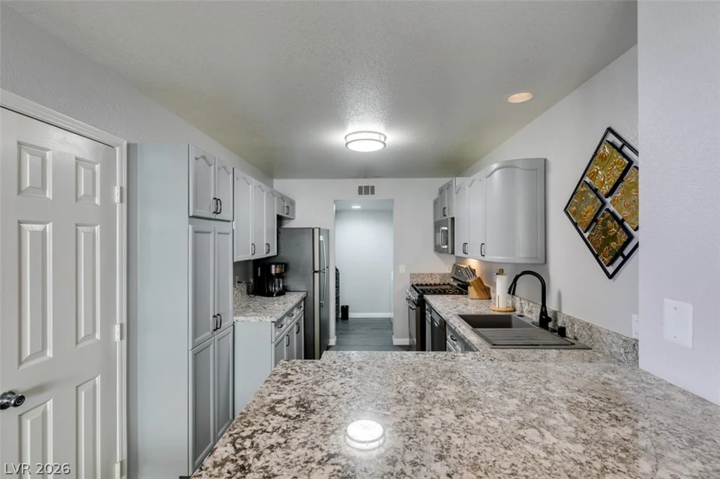 8469 Majestic View, Las Vegas, NV 89129