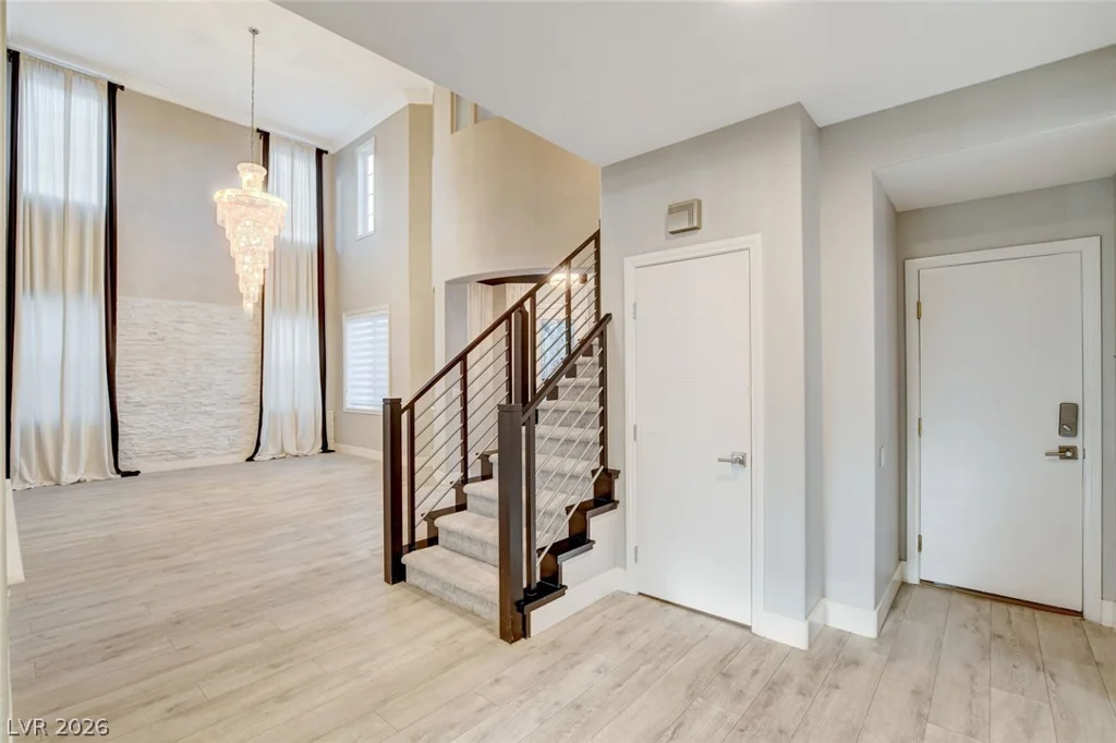 7771 High Chaparral, Las Vegas, NV 89113