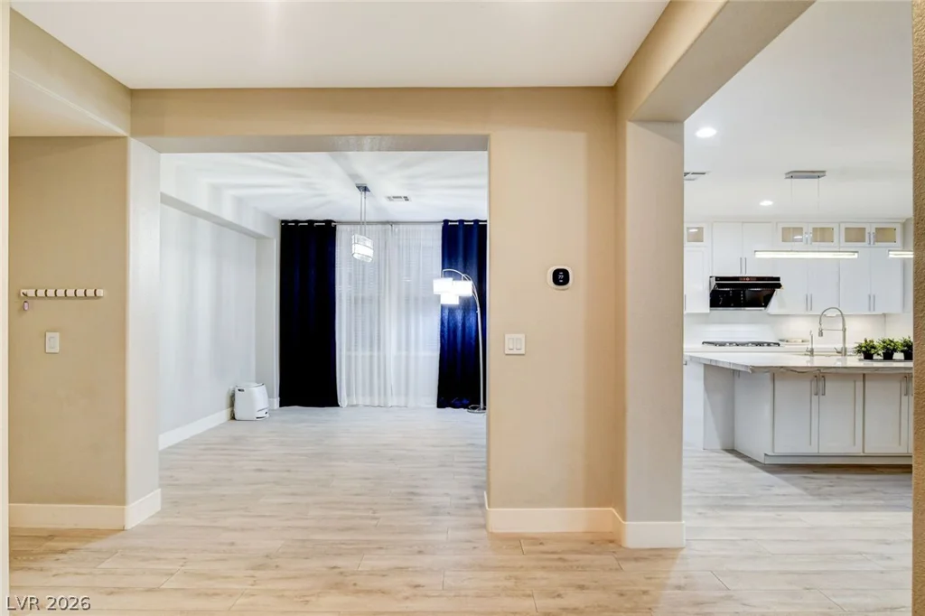 7771 High Chaparral, Las Vegas, NV 89113