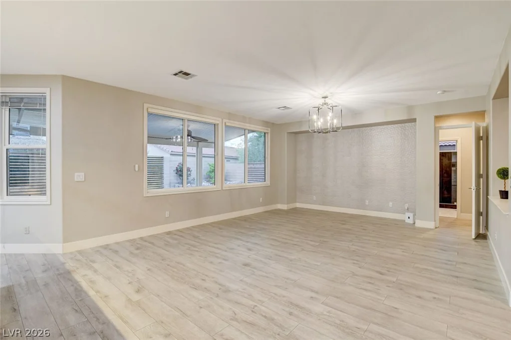 7771 High Chaparral, Las Vegas, NV 89113