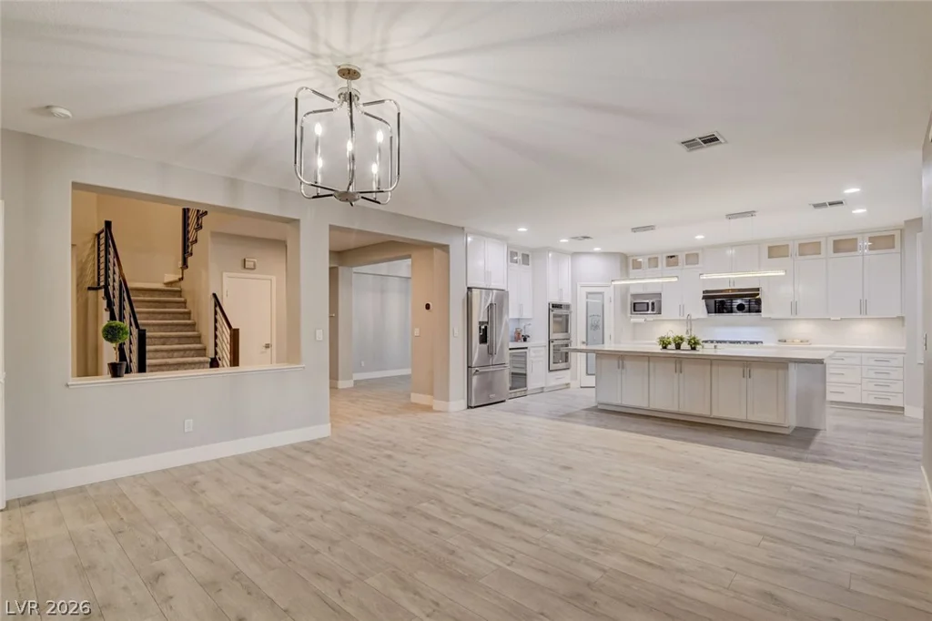 7771 High Chaparral, Las Vegas, NV 89113